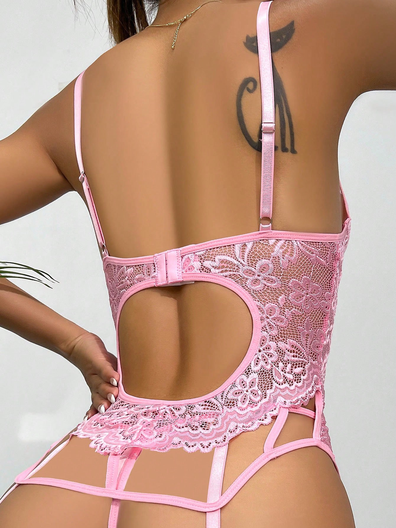 Lingerie "Rose Éternel" – Féminité et Séduction 💗🌸 – Image 5